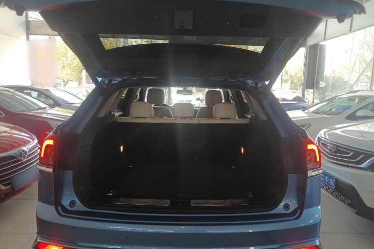 众泰 大迈X7 2017款 2.0T DCT至尊型机舱底盘23