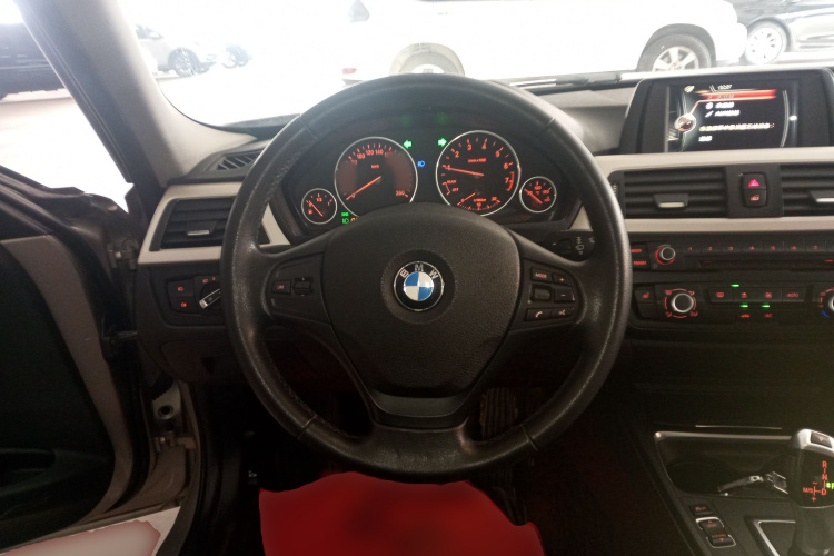 宝马3系 2015款 316Li 时尚型局部细节13