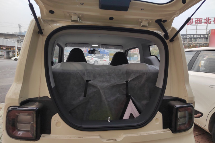 吉利银河 熊猫 2025款 210km 元气熊局部细节23