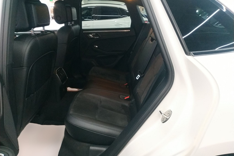 保时捷 2018款 Macan 2.0T中控内饰21