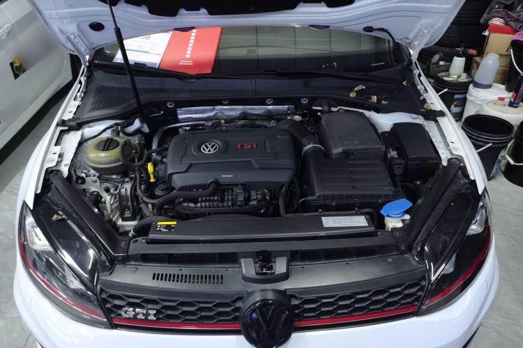 大众 高尔夫GTI 2016款 2.0TSI GTI机舱底盘24