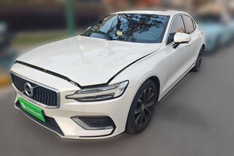 沃尔沃S60 2021款 T4 智逸豪华版车身外观1