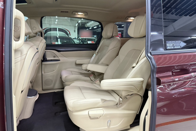 别克GL8 2022款 ES陆尊 653T 尊享型中控内饰7003