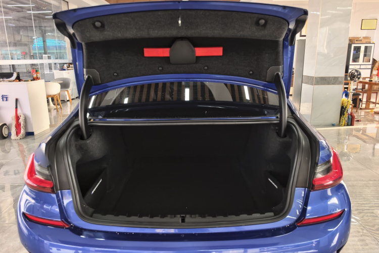 宝马3系 2022款 325i M运动曜夜套装局部细节23