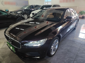 沃尔沃S90 2017款 T4 智逸版