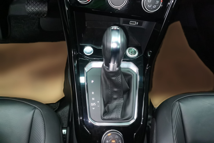 大众 T-ROC探歌 2018款 280TSI DSG四驱舒适型 国V局部细节18