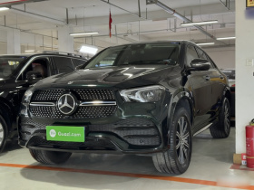 奔驰GLE 2022款 改款 GLE 350 4MATIC 轿跑SUV 豪华型