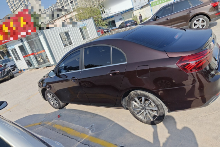 吉利汽车 帝豪 2019款 领军版 1.5L 手动向上互联型 国VI车身外观4