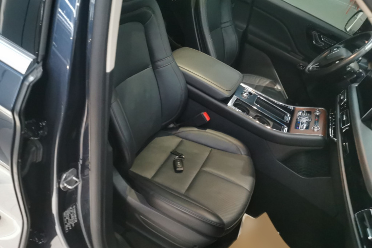 林肯 飞行家 2021款 3.0T V6 四驱尊享版局部细节41
