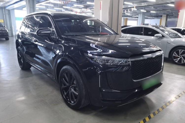 理想汽车 理想ONE 2020款 增程6座版车身外观3