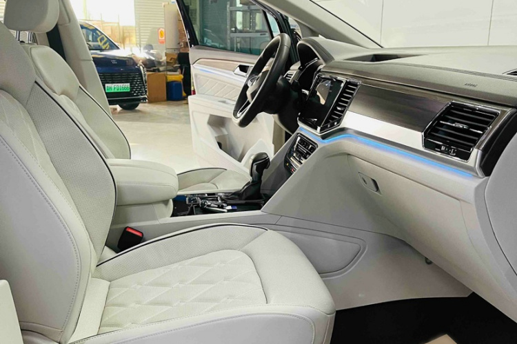 大众 威然 2020款 380TSI 尊贵版中控内饰7002