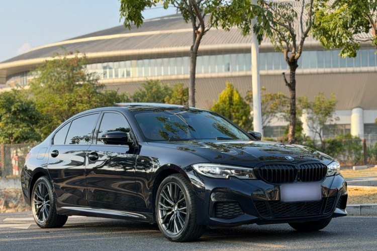 宝马3系 2021款 改款 325Li M运动曜夜套装车身外观6003