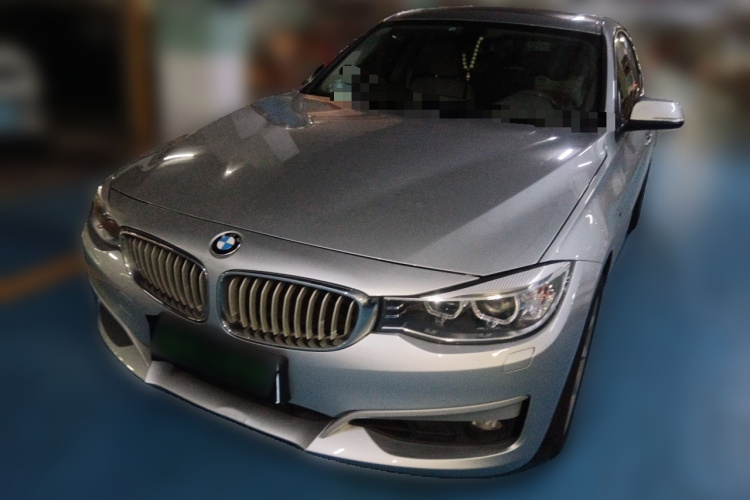 宝马3系GT 2013款 320i 风尚设计套装车身外观1