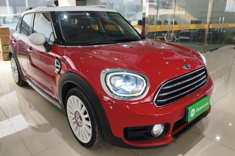 MINI Countryman 2017款 1.5T COOPER ALL4 非常假日版 辣椒红车身外观6002