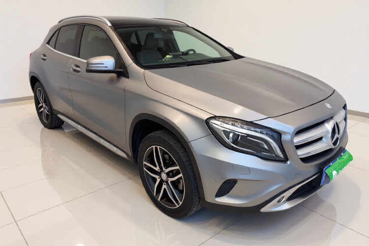 奔驰GLA 2016款 GLA 220 4MATIC 时尚型车身外观3