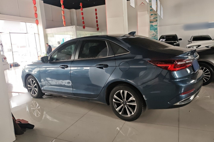 福特 福睿斯 2021款 1.5L 自动钻石版车身外观4