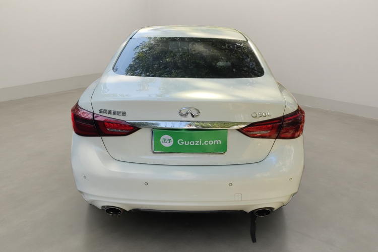 英菲尼迪Q50L 2022款 2.0T 舒适版车身外观6