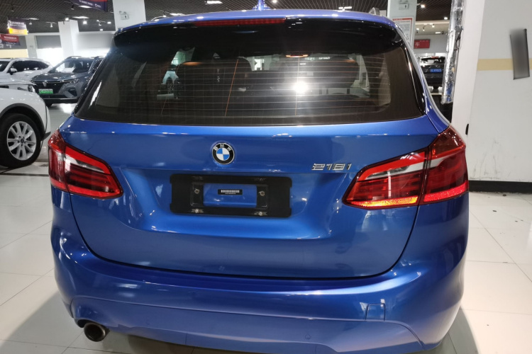 宝马2系旅行车 2018款 218i 时尚型车身外观6004