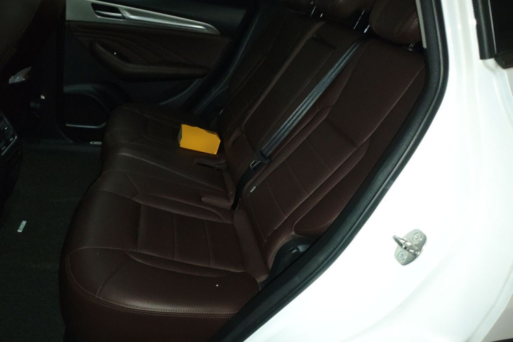 哈弗F7 2019款 2.0T 两驱i范 国V中控内饰21