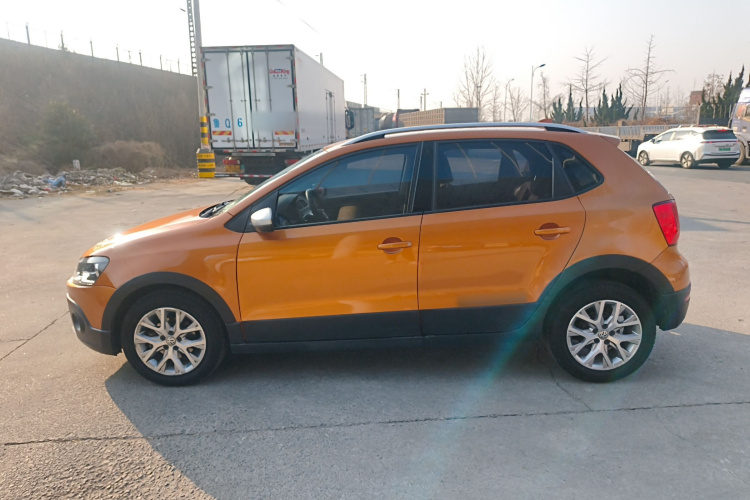 大众 2014款 1.6L Cross Polo 自动车身外观4