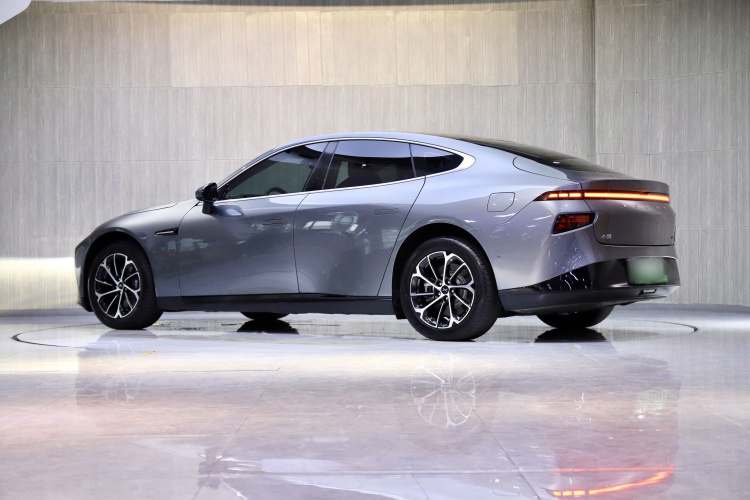 小鹏P7 2020款 670E车身外观6004