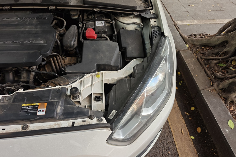 福特 福睿斯 2017款 幸福版 1.5L 自动时尚型局部细节9007