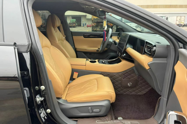 零跑汽车 零跑C01 2024款 增程 316尊享版中控内饰7004