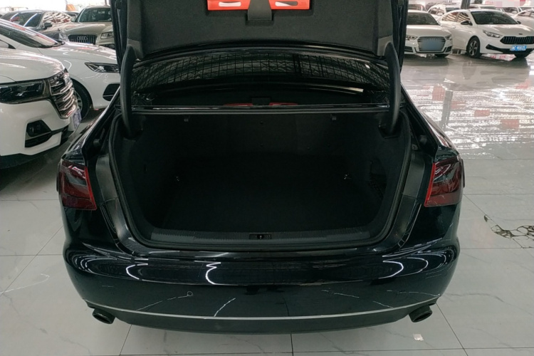 奥迪A6L 2015款 35 FSI quattro 舒适型机舱底盘23