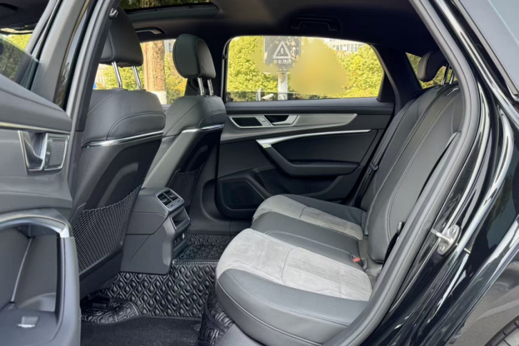 奥迪A6L 2023款 改款 45 TFSI 臻选动感型中控内饰7004