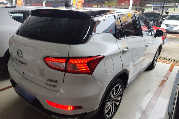 广汽传祺 传祺GS4 2017款 235T 自动两驱豪华智联版车身外观7