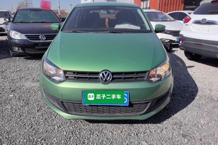 大众 Polo 2013款 1.4L 手动风尚版车身外观2