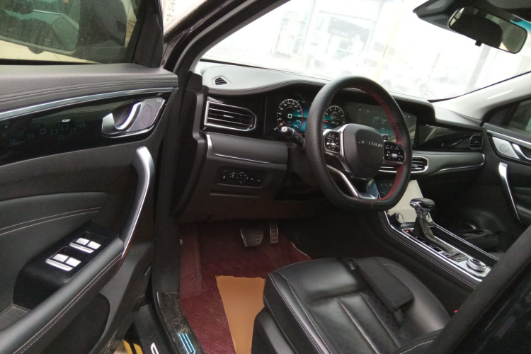 捷途X90 2020款 1.6T DCT影御版 5座中控内饰20