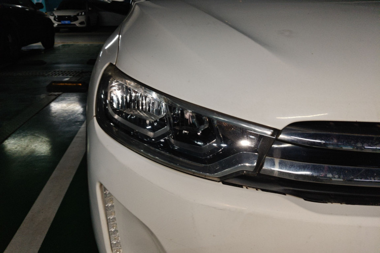 雪铁龙C3-XR 2015款 1.6THP 自动先锋型车身外观6006