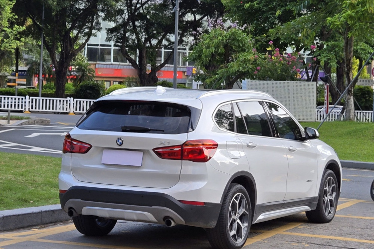 宝马X1 2016款 sDrive20Li 豪华型车身外观6003