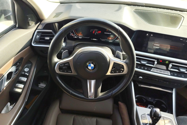 宝马3系 2022款 325Li M运动曜夜套装中控内饰13