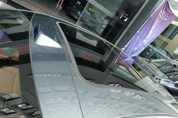 比亚迪 汉L 2025款 DM-p 四驱激光雷达旗舰型车身外观57