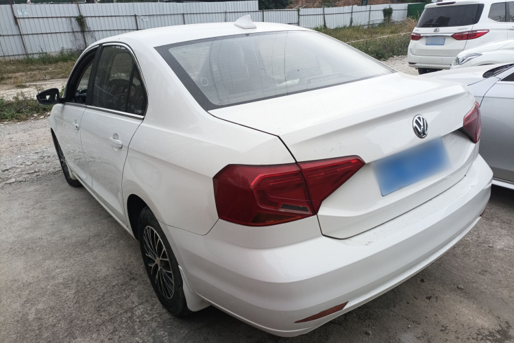 大众 捷达 2017款 1.5L 自动时尚型车身外观4