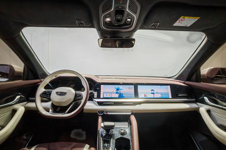 吉利汽车 星越L 2024款 2.0TD 高功自动两驱云起版中控内饰7003