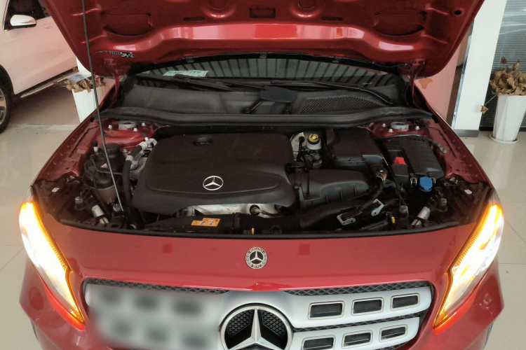 奔驰GLA 2017款 GLA 200 时尚型机舱底盘24