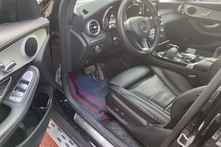 奔驰GLC 2018款 GLC 200 4MATIC中控内饰20