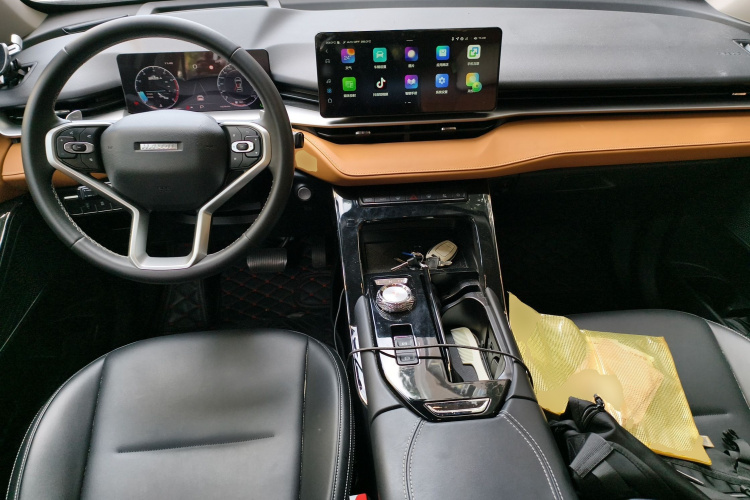 哈弗H6 2021款 第三代 1.5T 自动两驱Max中控内饰12