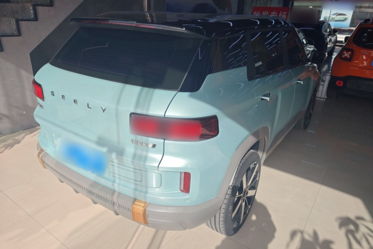 吉利汽车 吉利icon 2023款 1.5TD 巧克力醇巧版车身外观6005