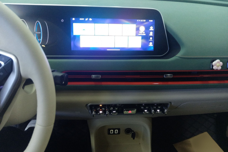 欧拉好猫 2022款 400km标准续航 尊贵型 磷酸铁锂局部细节16