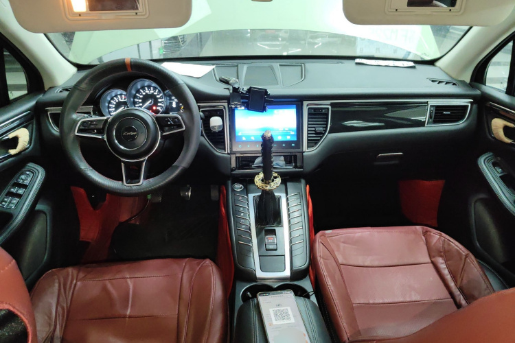 众泰SR9 2017款 2.0T 手动极致之光版中控内饰12