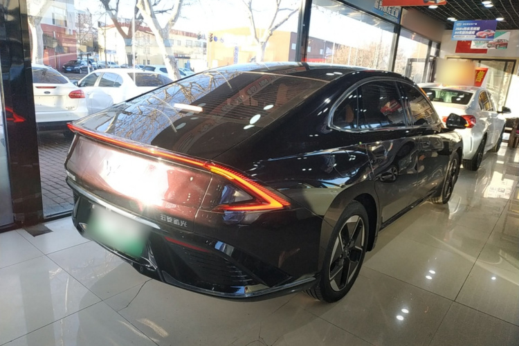 五菱汽车 五菱星光 2023款 150 进阶版车身外观7