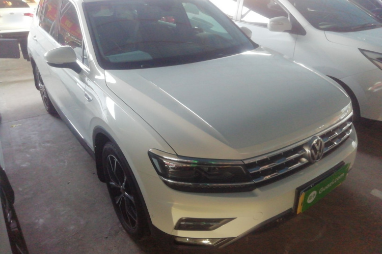 大众 途观L 2018款 380TSI 自动四驱尊崇旗舰版车身外观3