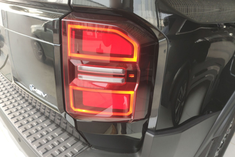 丰田 普拉多 2024款 2.4T 全能TX版 5座车身外观9