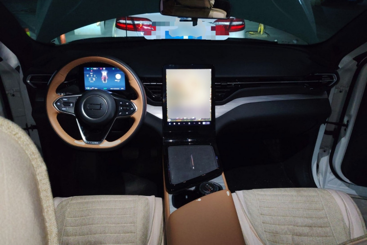 奔腾 悦意07 2025款 210km 乐享版中控内饰12