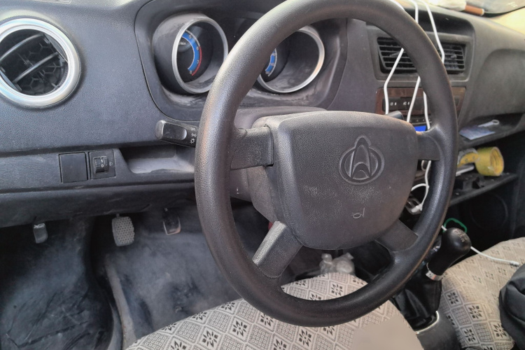 长安凯程 长安睿行M60 2020款 1.5L标准型国VI 6座DAM15KR中控内饰13