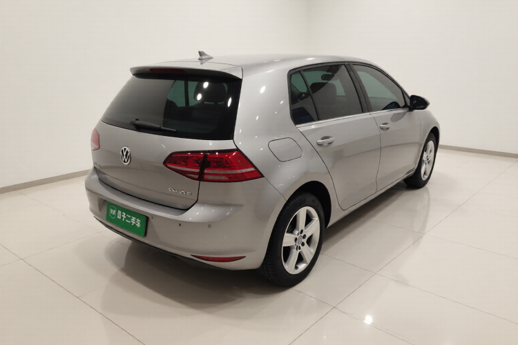 大众 高尔夫 2015款 1.4TSI 自动舒适型车身外观7
